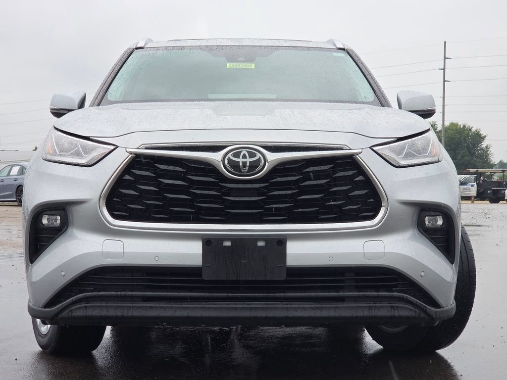 Certified Used 2020 Celestial Silver Metallic Toyota Limited image 3