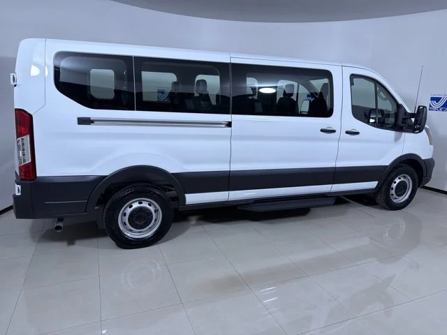 New 2026 OXFORD WHITE Ford XL Low Roof 15 Passenger Van image 8