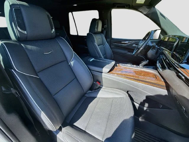 Used 2023 White Cadillac Premium Luxury image 27