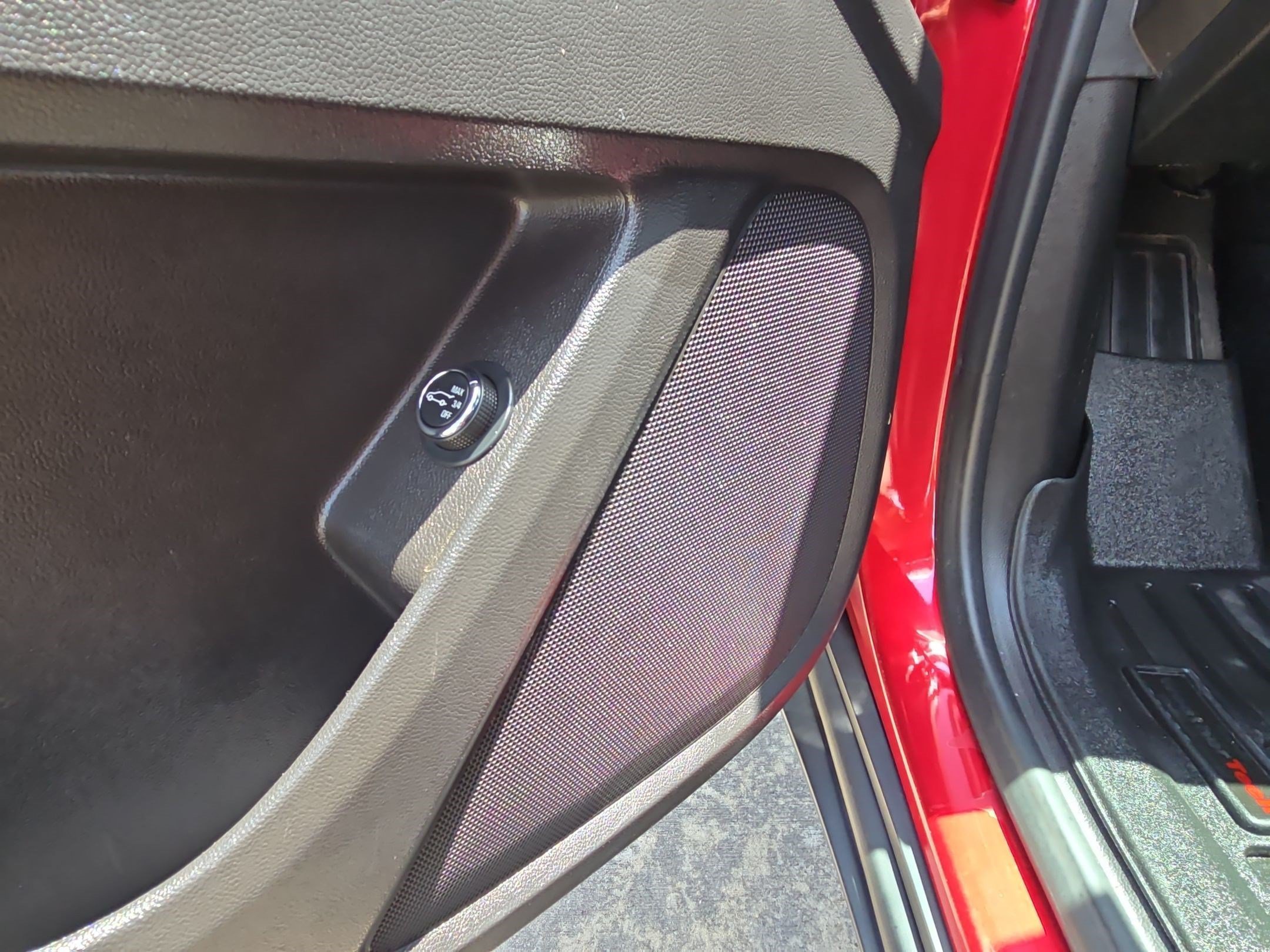 Used 2019 Cajun Red Tintcoat Chevrolet LT image 12
