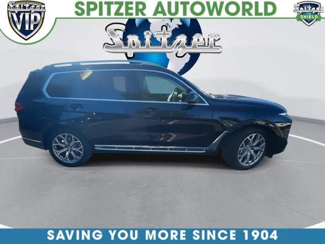 Used 2025 Black BMW xDrive40i image 10