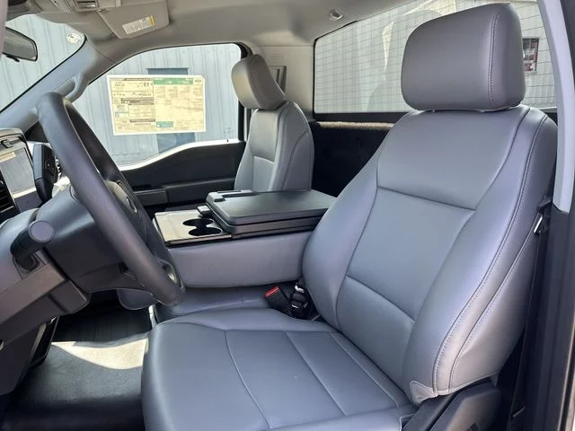 New 2026 Oxford White Ford XL image 15