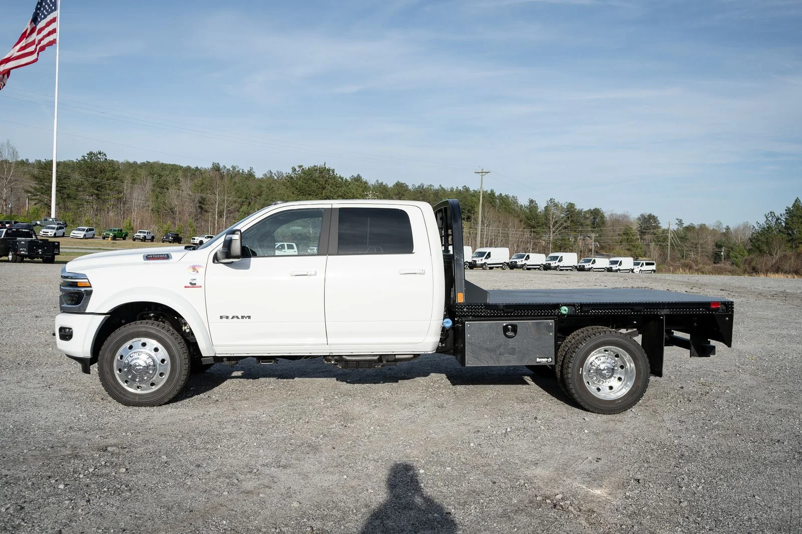 New 2026 Bright White Clear-Coat Exterior Paint RAM Tradesman image 5
