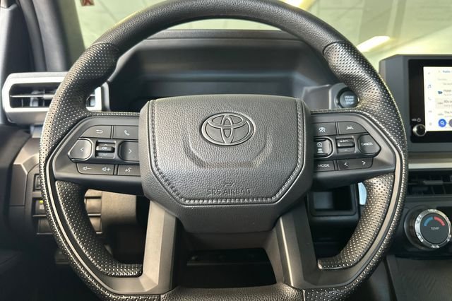 Used 2025  Toyota SR5 image 25