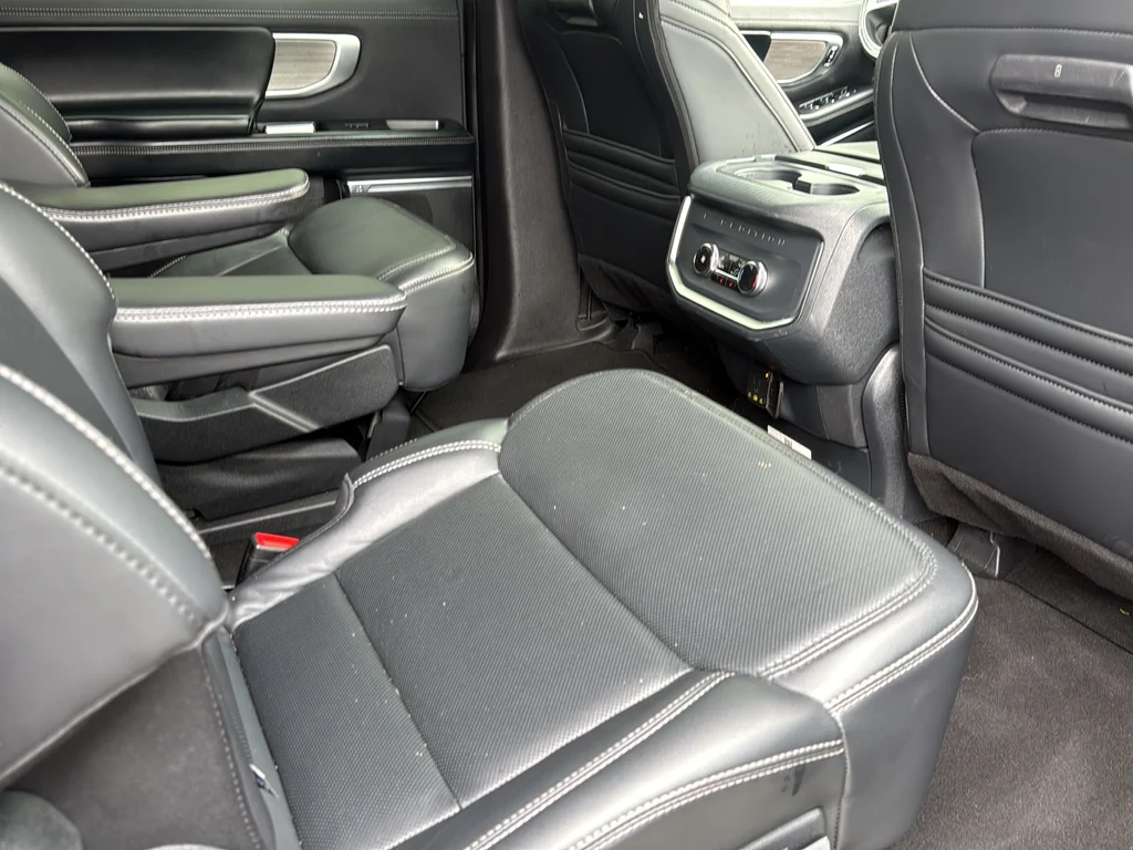 Used 2025 Black Ford Platinum image 12