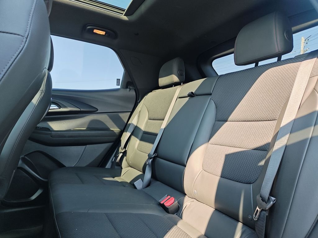 Used 2021 Green Chevrolet RS image 14