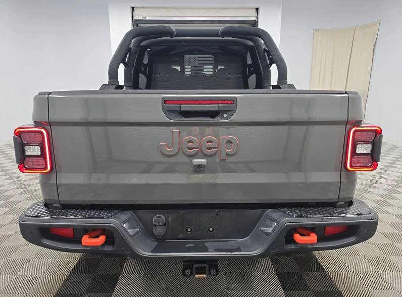 Used 2021 Sting-Gray Clearcoat Jeep Mojave image 19