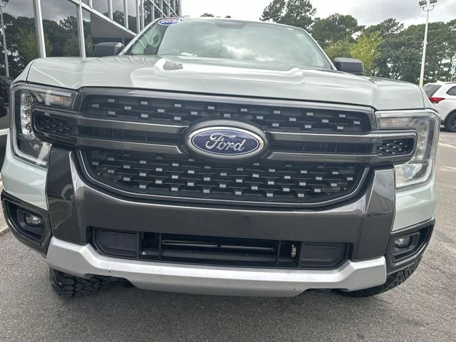 Used 2024 Green Ford XLT image 9