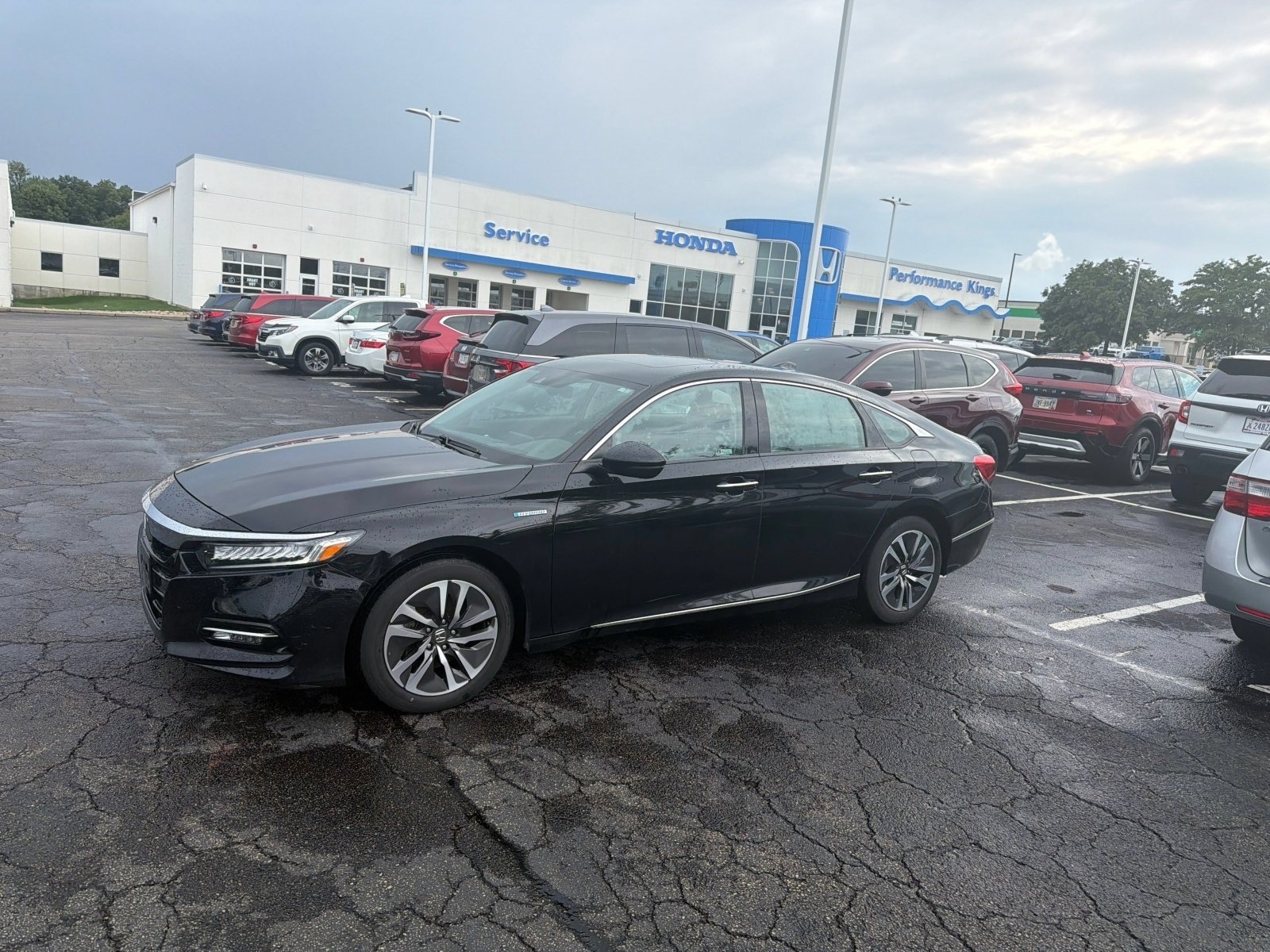 Used 2019 Crystal Black Pearl Honda Touring image 6