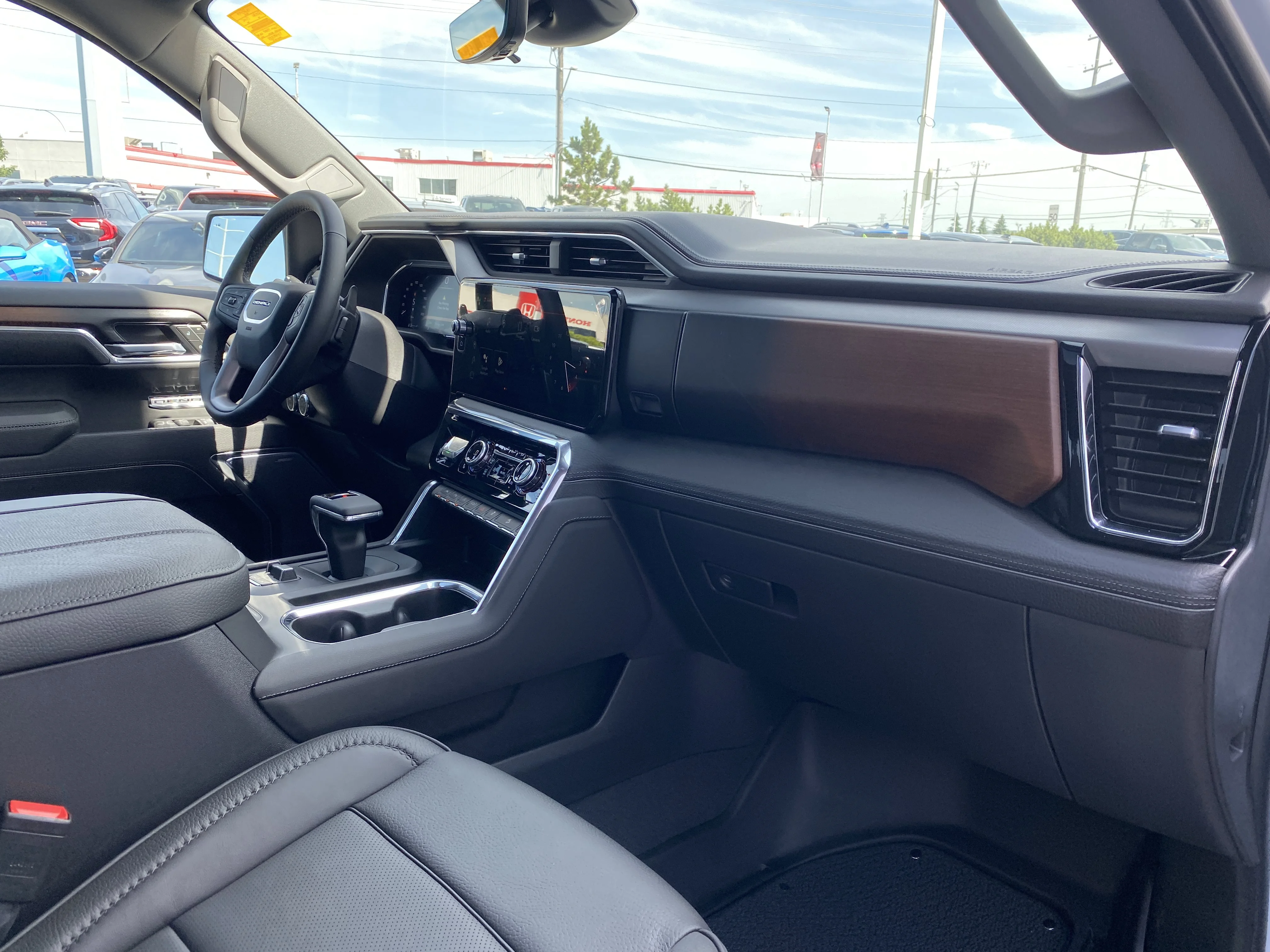 New 2026 GLACIER WHITE TRICOAT GMC Denali image 30