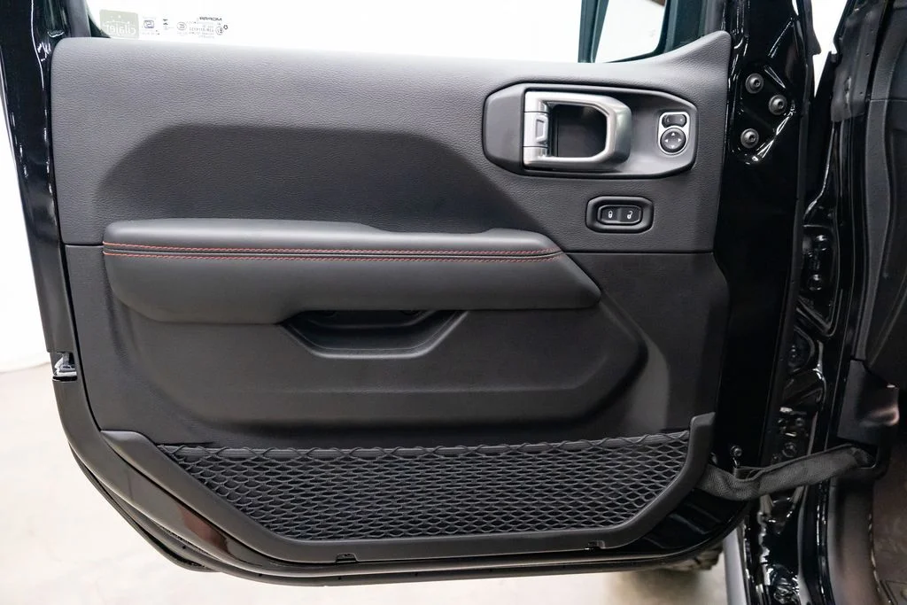 New 2026 Black Clear-Coat Exterior Paint Jeep Rubicon X image 23