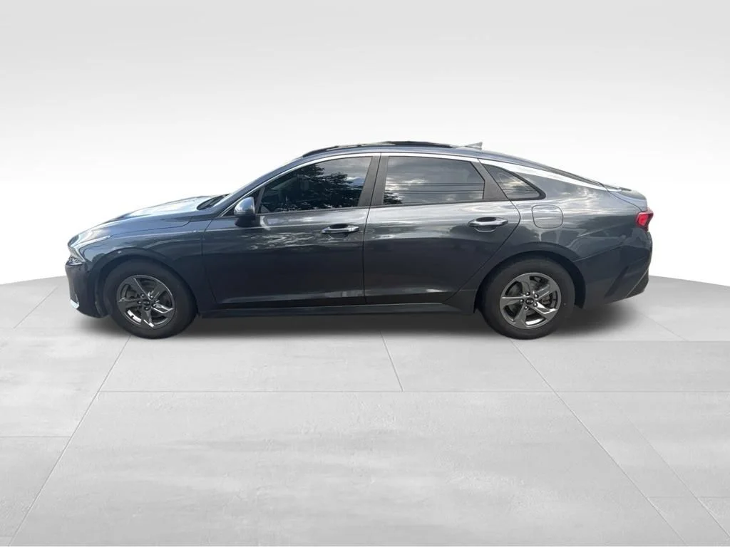 Used 2021 Gray Kia LXS image 3