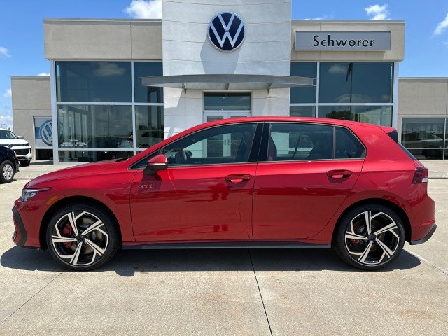 2025 Volkswagen Golf GTI SE