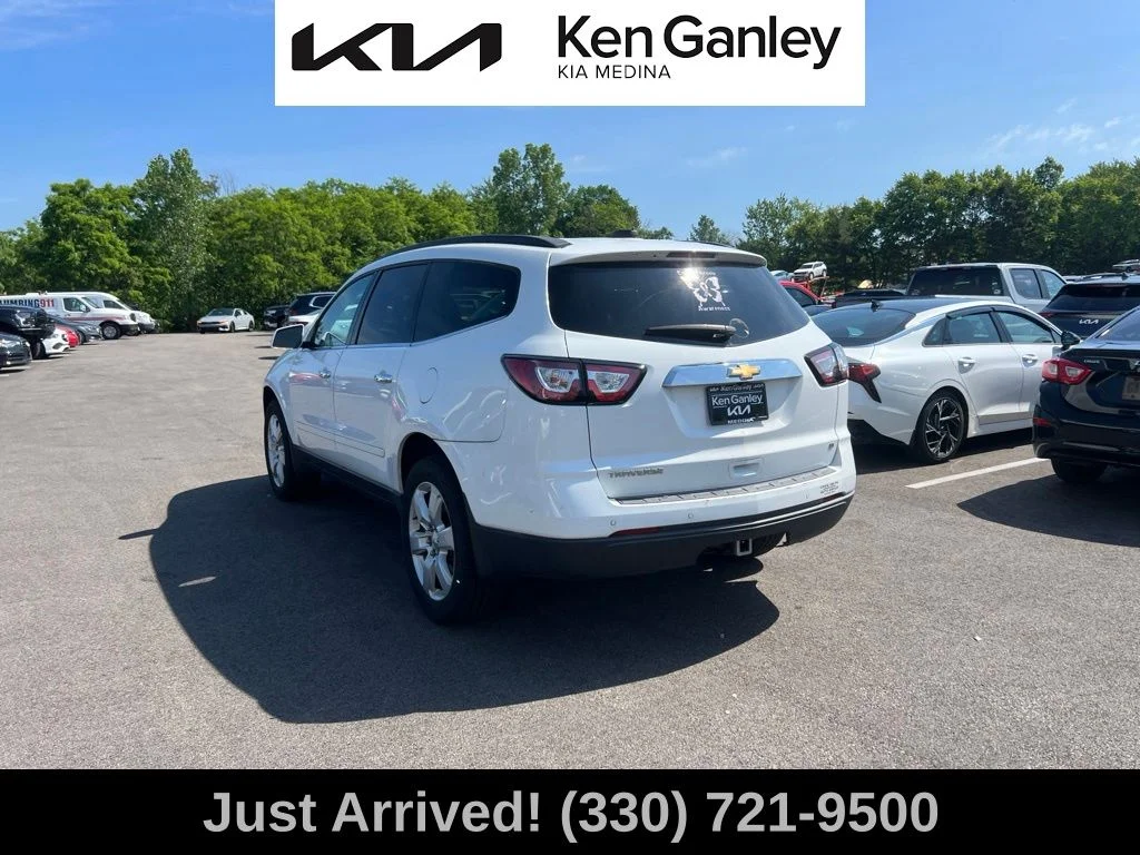 Used 2017 White Chevrolet LT image 7