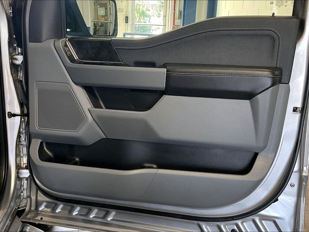 Used 2023 Silver Ford XLT image 12