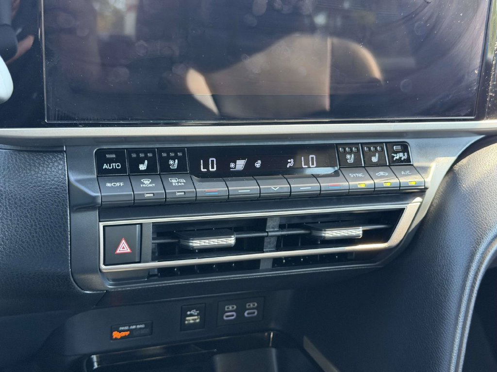 Certified Used 2026  Toyota XSE image 6