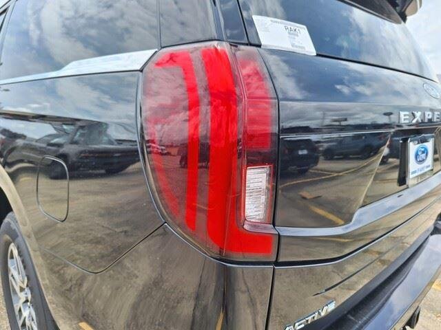 New 2026 Agate Black Metallic Ford MAX Active image 30