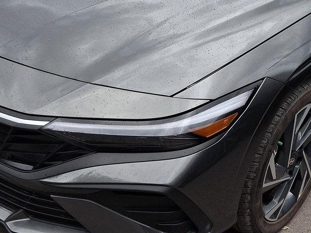 New 2025 Amazon Gray Hyundai SEL Sport image 4