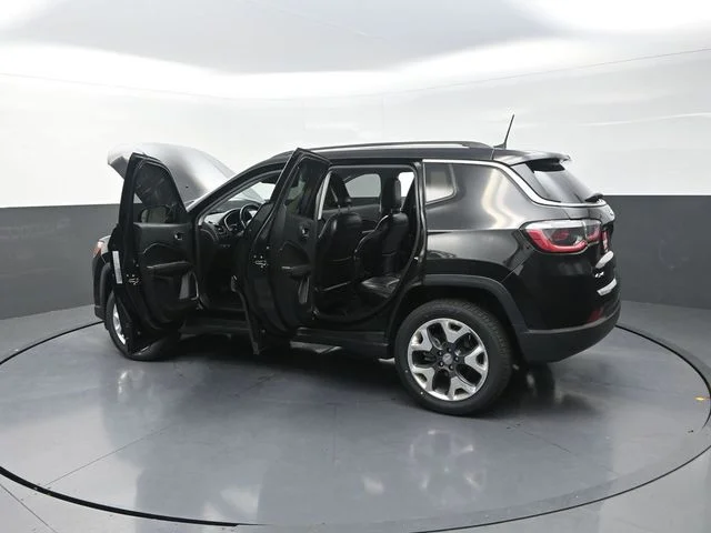 Used 2018 Black Jeep Limited image 42