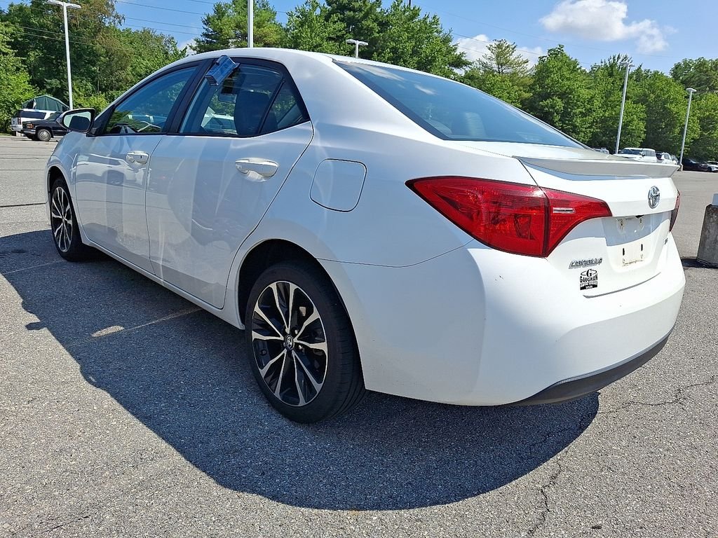 Used 2018 White Toyota SE image 4