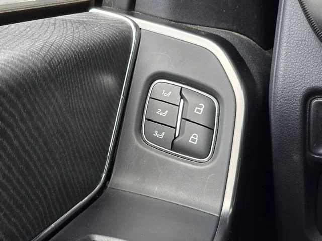 Used 2021 Iconic Silver Metallic Ford Platinum image 16