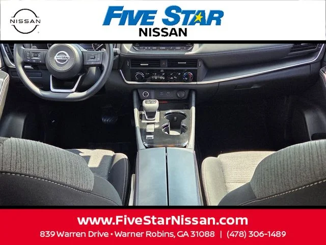 Used 2021 Gray Nissan S image 8