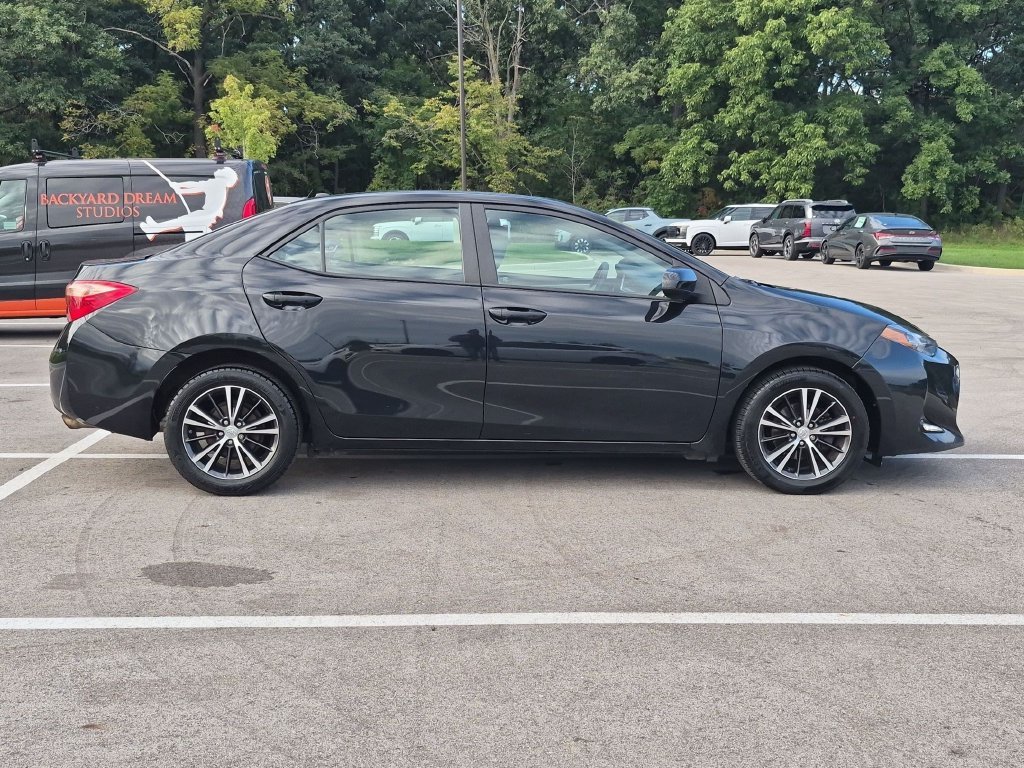 2017 Toyota Corolla LE - Photo 8