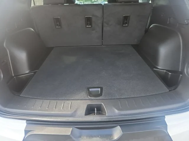 Used 2024 Summit White Chevrolet 2LT image 22