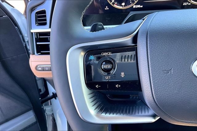 2027 INFINITI QX80 Luxe - Photo 18