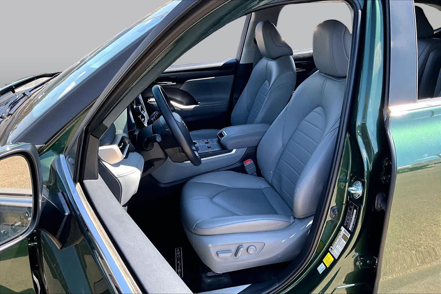 Used 2024 Cypress Toyota XLE image 8
