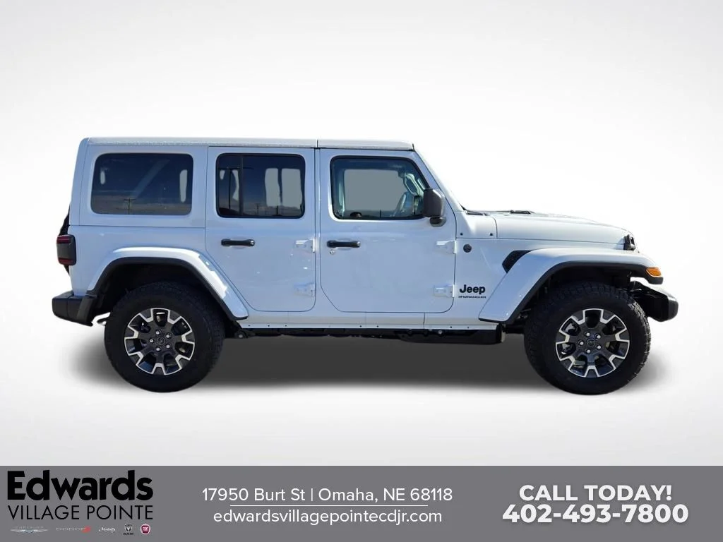 New 2026 Bright White Clear-Coat Exterior Paint Jeep Sahara image 2