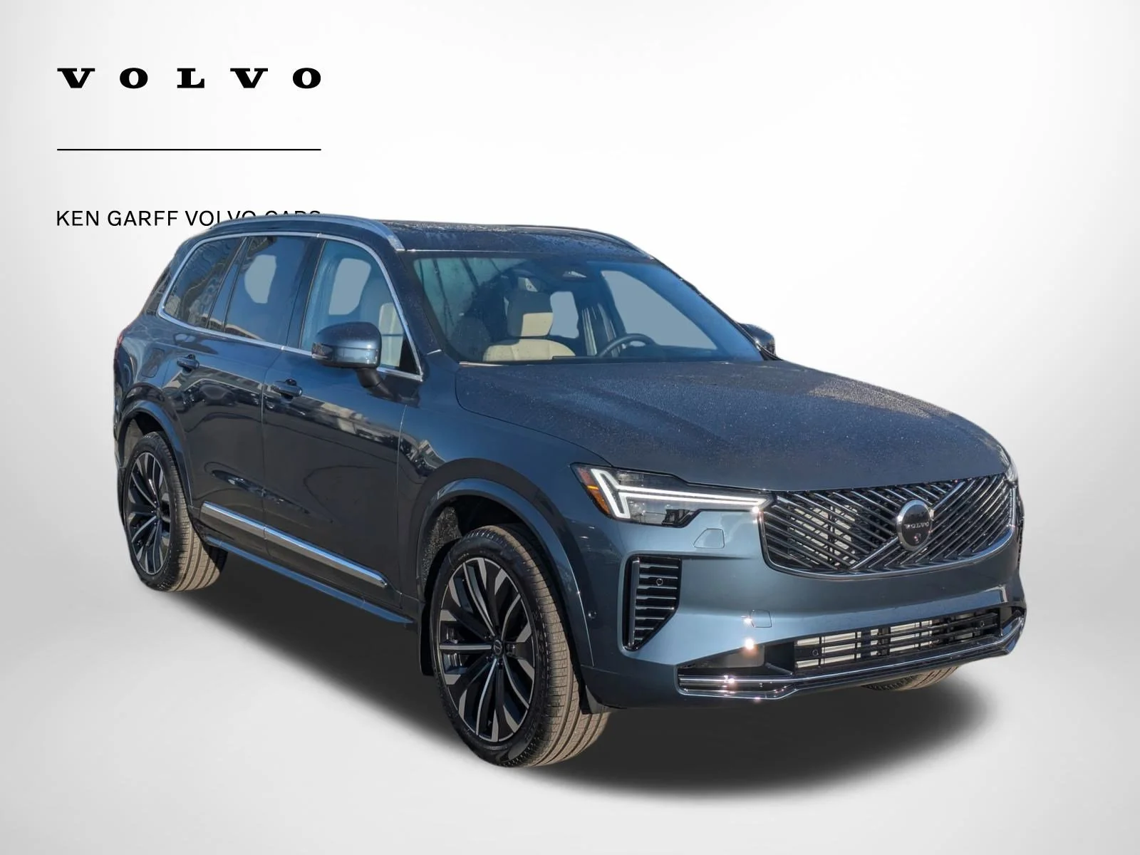 2026 Volvo XC90 T8 Recharge Ultra Bright 4WD's photo