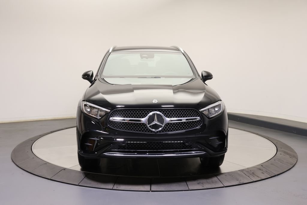 Used 2026 Black Mercedes-Benz GLC 300 image 2