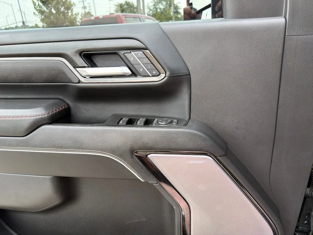 Used 2025 Black GMC AT4X image 17