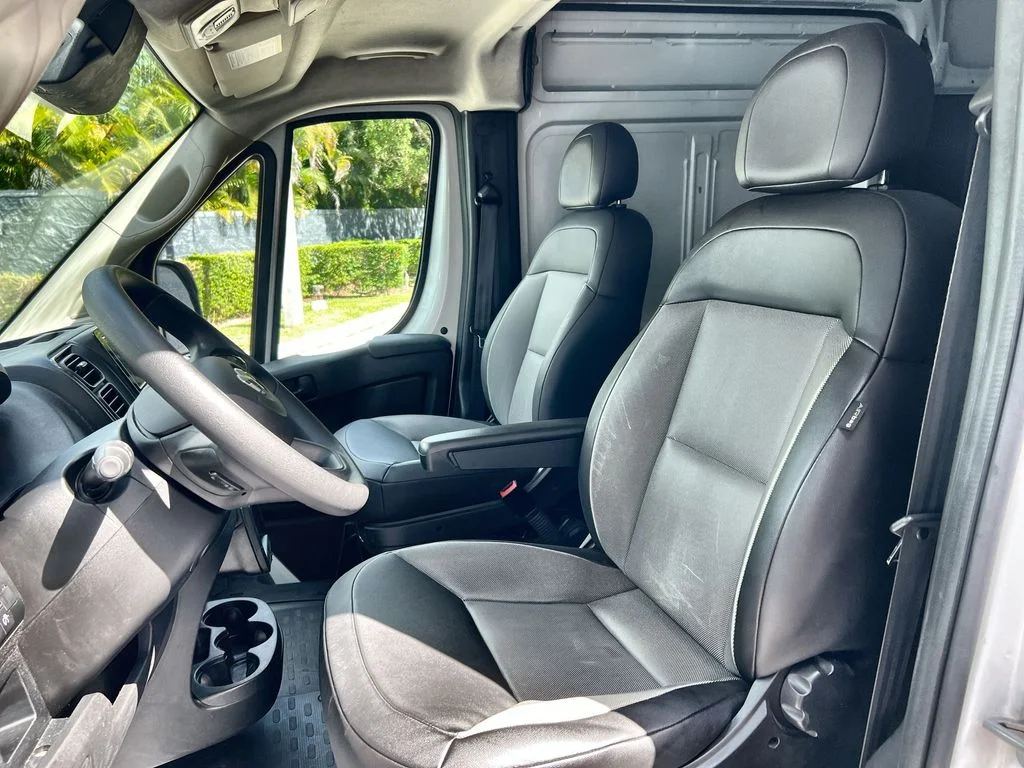 Used 2025 White Ram High Roof image 13