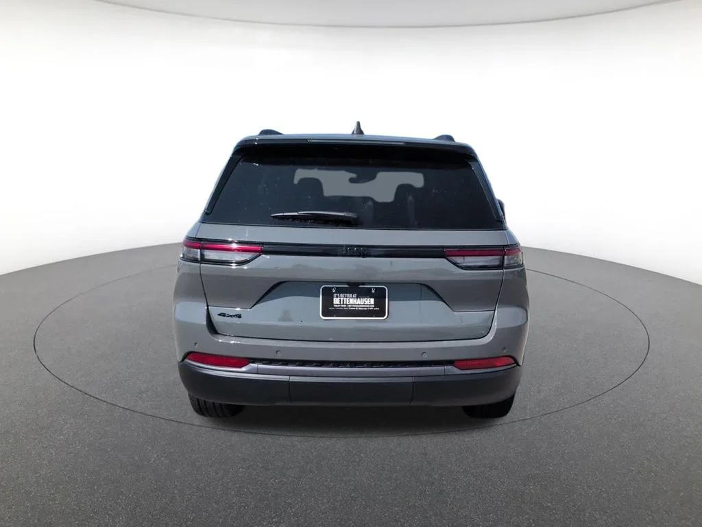 New 2027 Gray Jeep Limited image 7