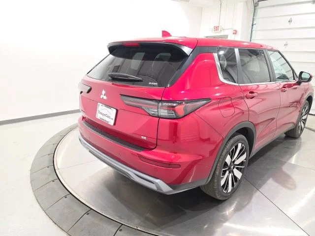 New 2026 Red Diamond Mitsubishi SE S-AWC image 5
