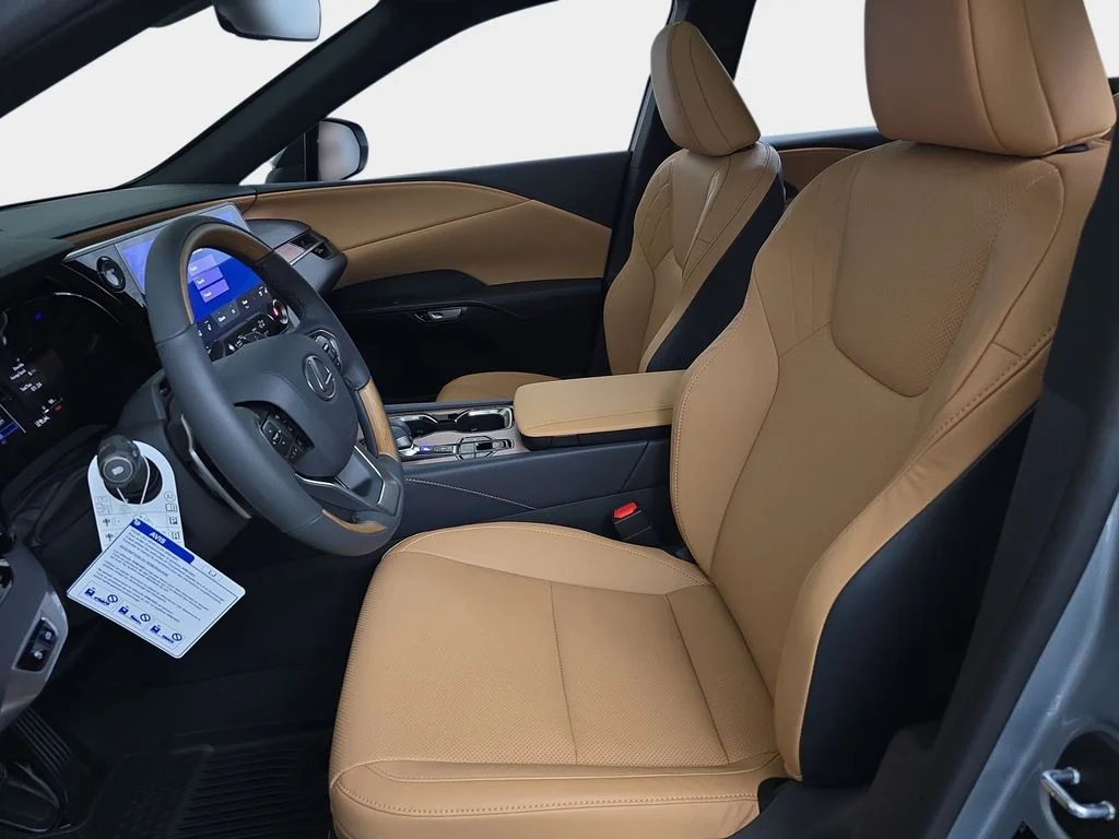 New 2026 Iridium Lexus PREMIUM image 15