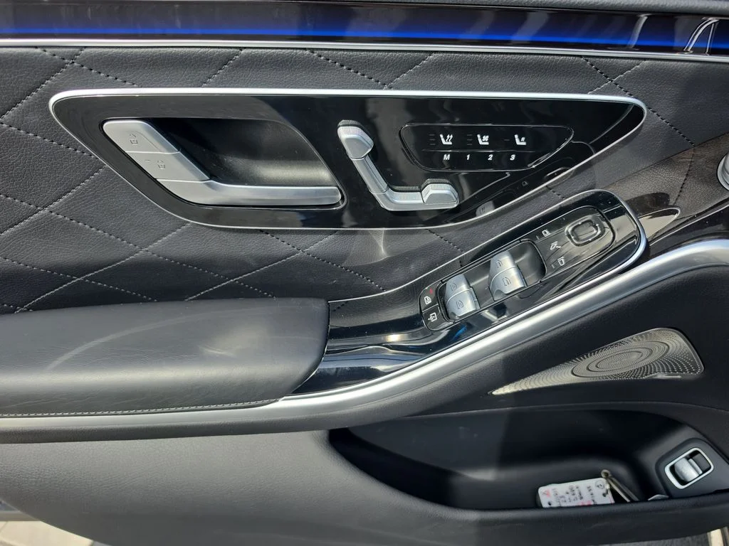 Used 2023 Black Mercedes-Benz S 580 image 21