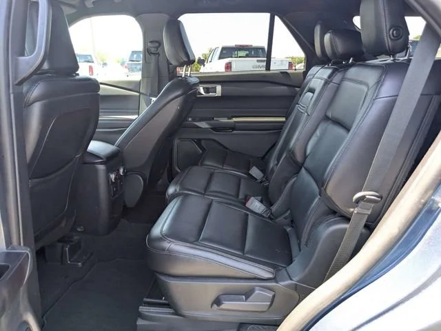 Used 2020 Blue Metallic Ford XLT image 14