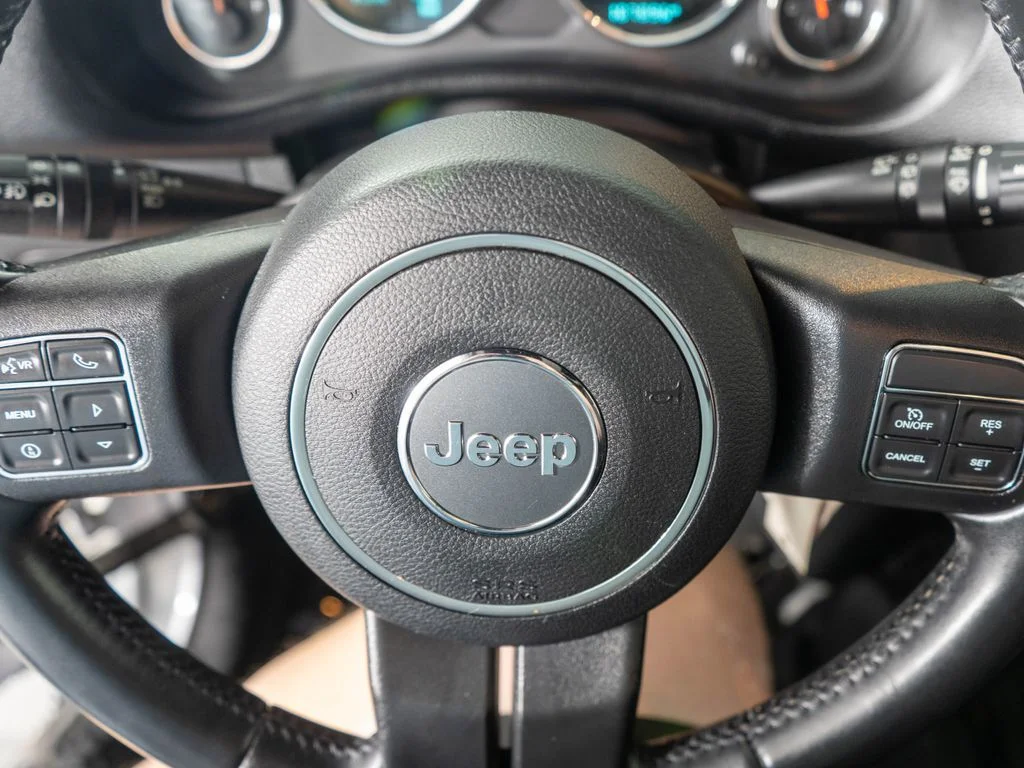 Used 2017 Silver Jeep Unlimited Sport image 14