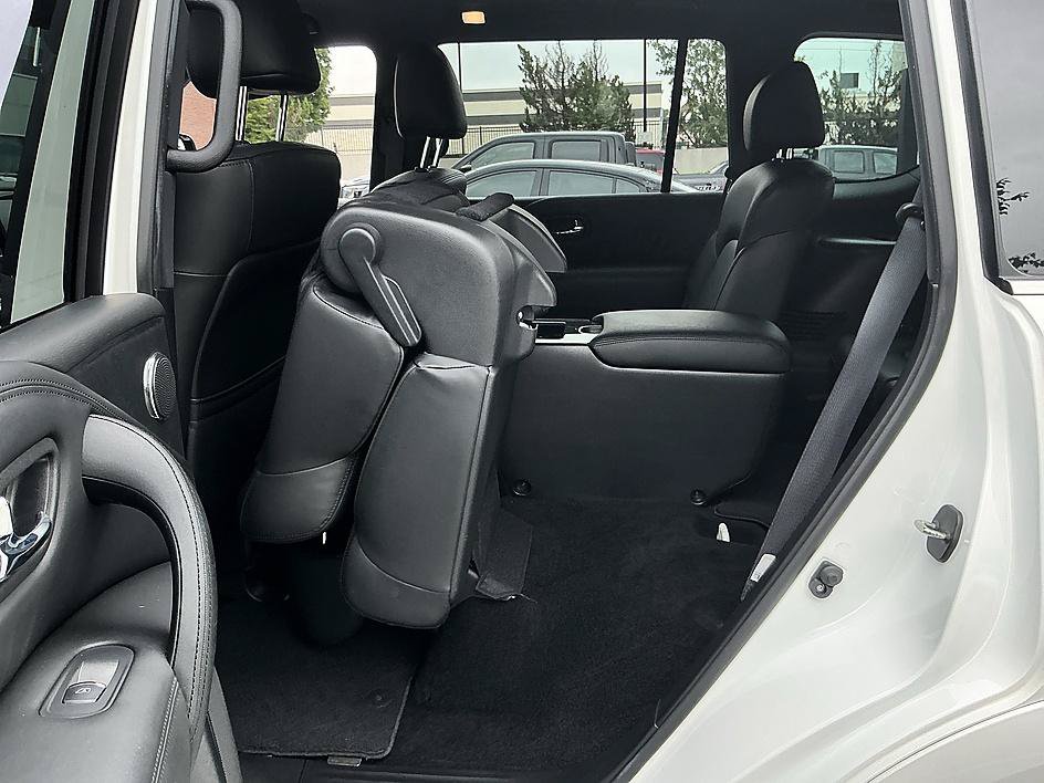 Used 2023 Aspen White Tricoat Nissan SL image 28