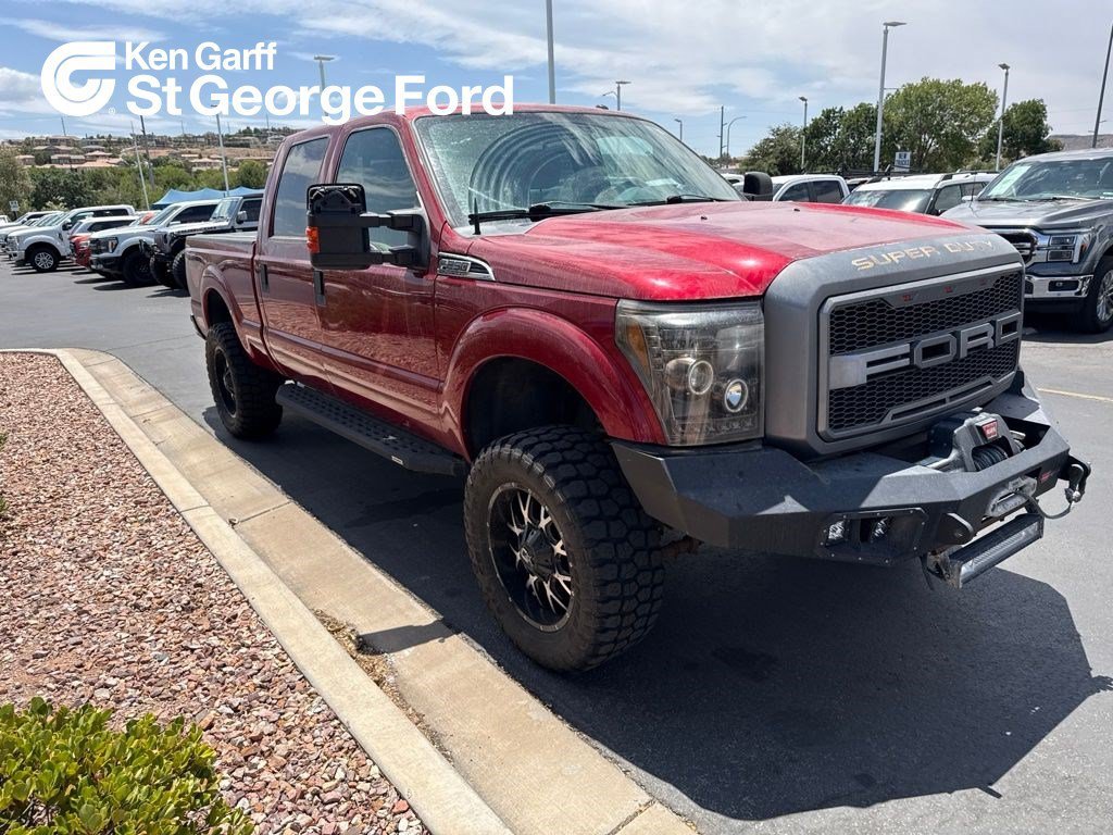 Used 2016 Ruby Red Metallic Ford XLT image 1