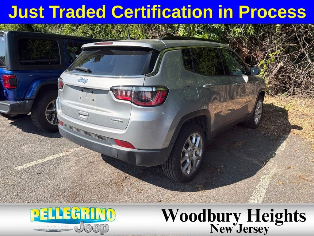 Certified Used 2022 Silver Jeep Latitude Lux image 4