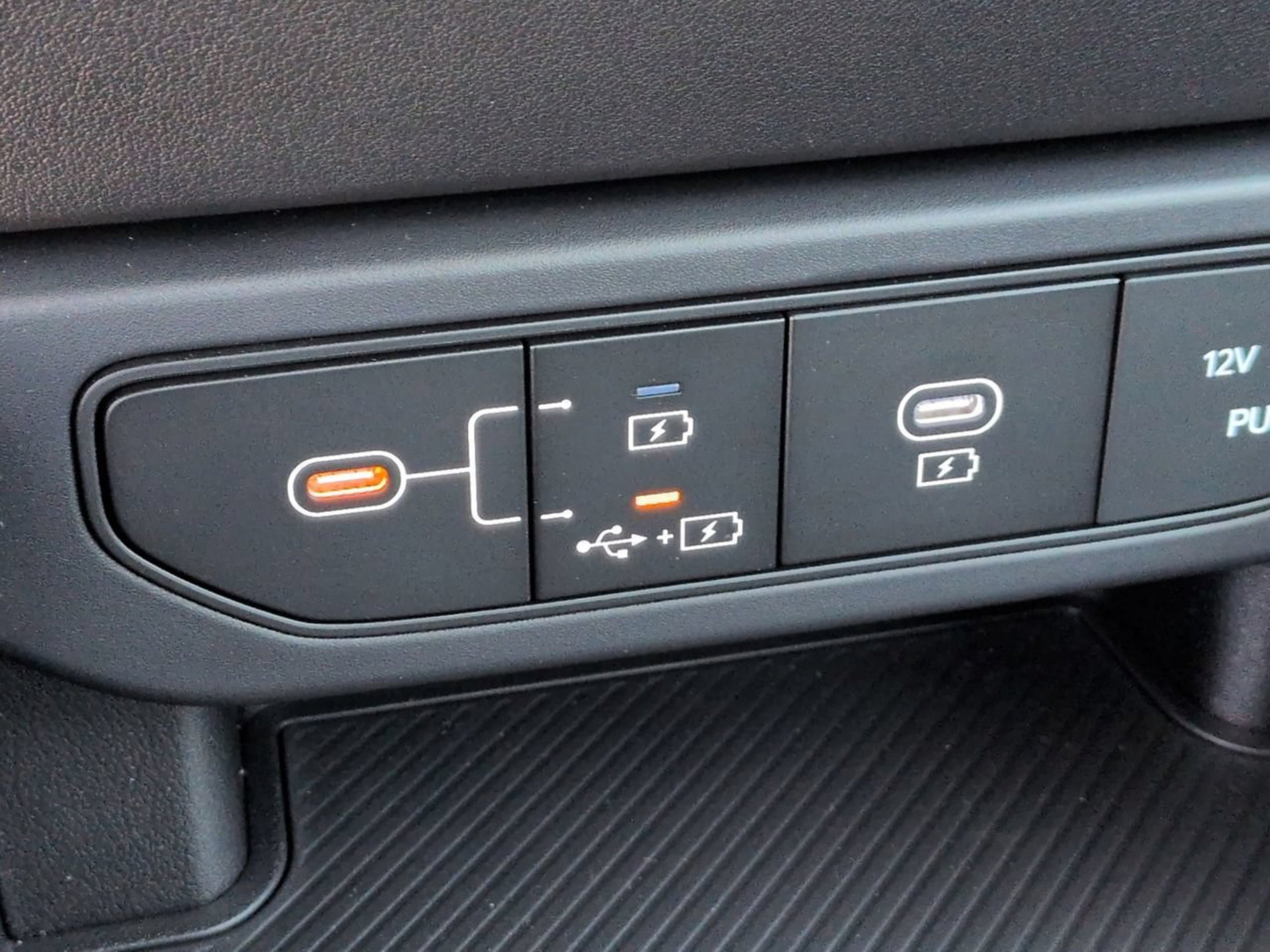 New 2026 Snow White Pearl Kia LXS image 23