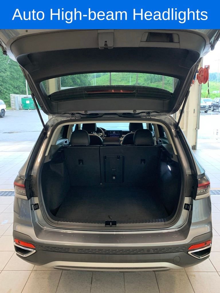 2025 Volkswagen Taos SE - Photo 9