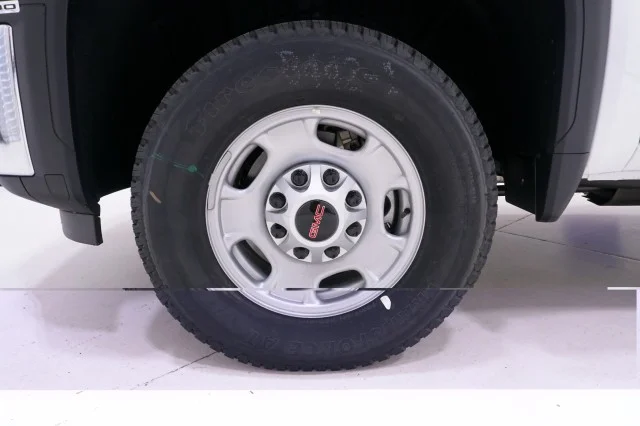 2025 GMC Sierra 2500HD Pro - Photo 15
