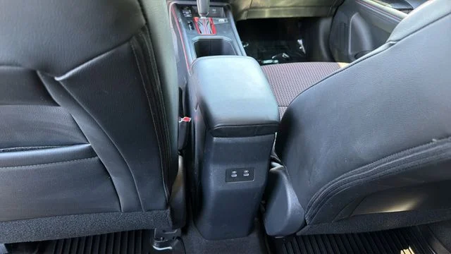 Used 2025 White Nissan SR image 20