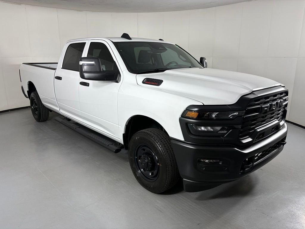 New 2026 Bright White Clear-Coat Exterior Paint RAM Tradesman image 2
