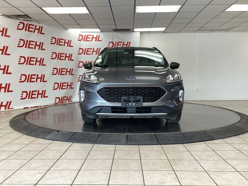 Used 2021 Gray Ford SEL image 2